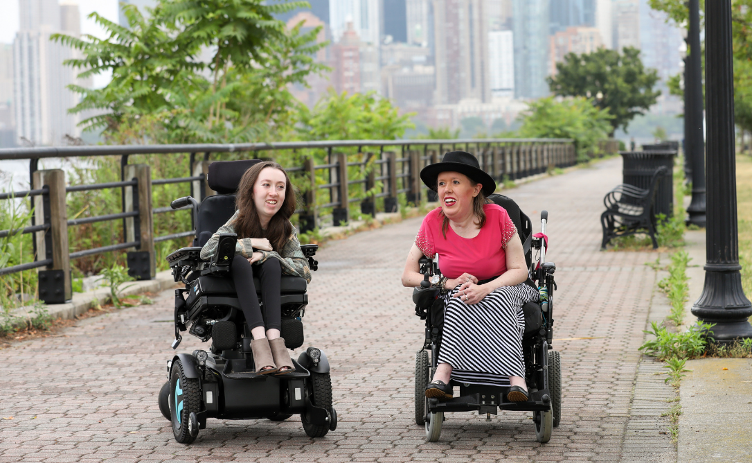 Kelly Berger and Avery Roberts (Maddie Graves Photography)