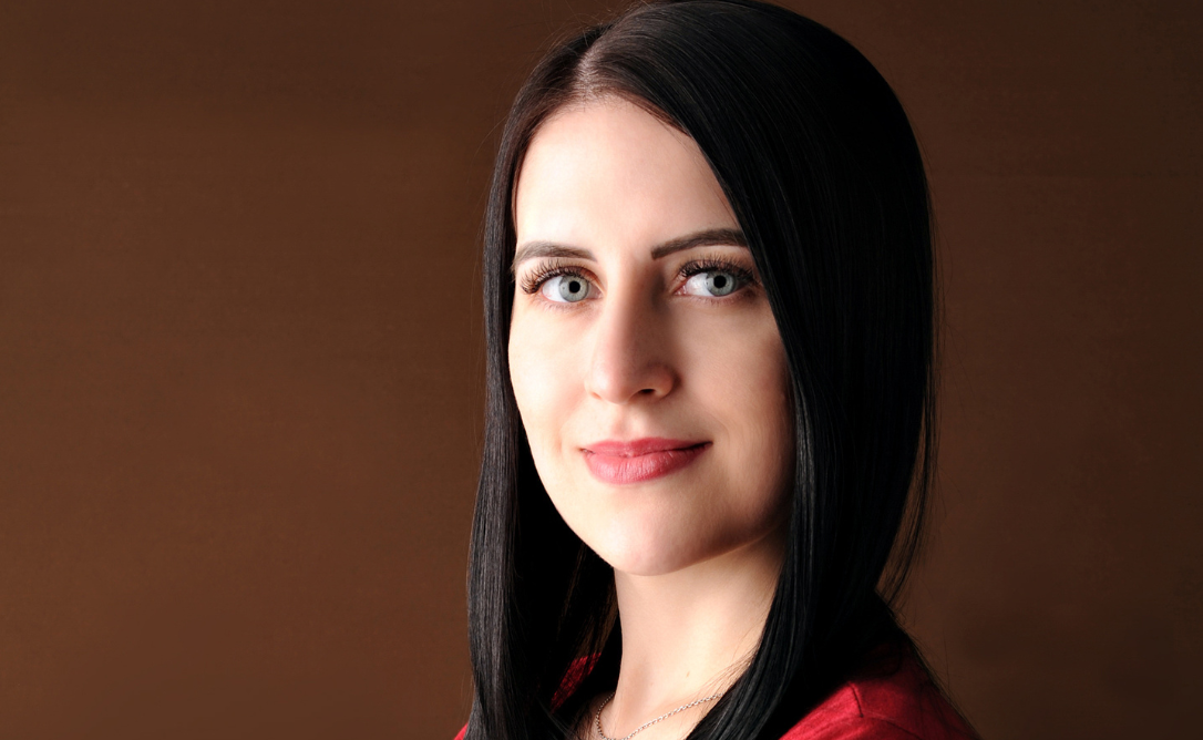 Lari Volf (Vânia Steven)