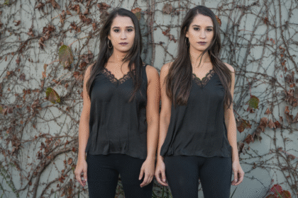 Michelle and Melissa Macedo