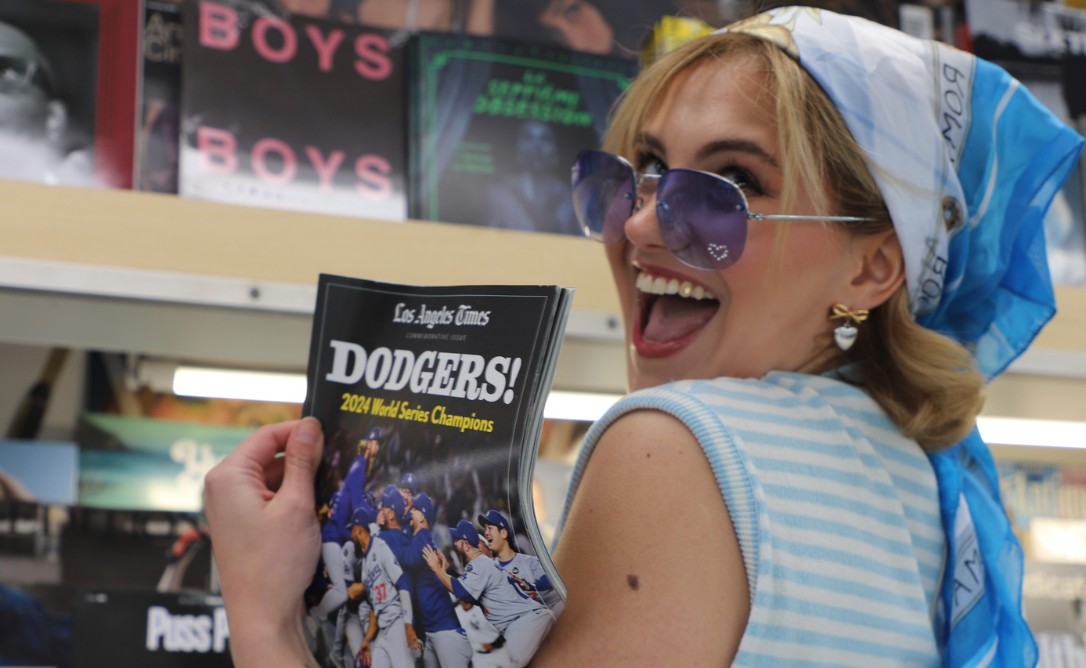 Elina Yael (Lauren Davidi)