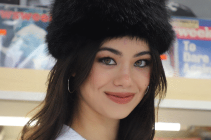 Isabelle Hahn (Lauren Davidi)
