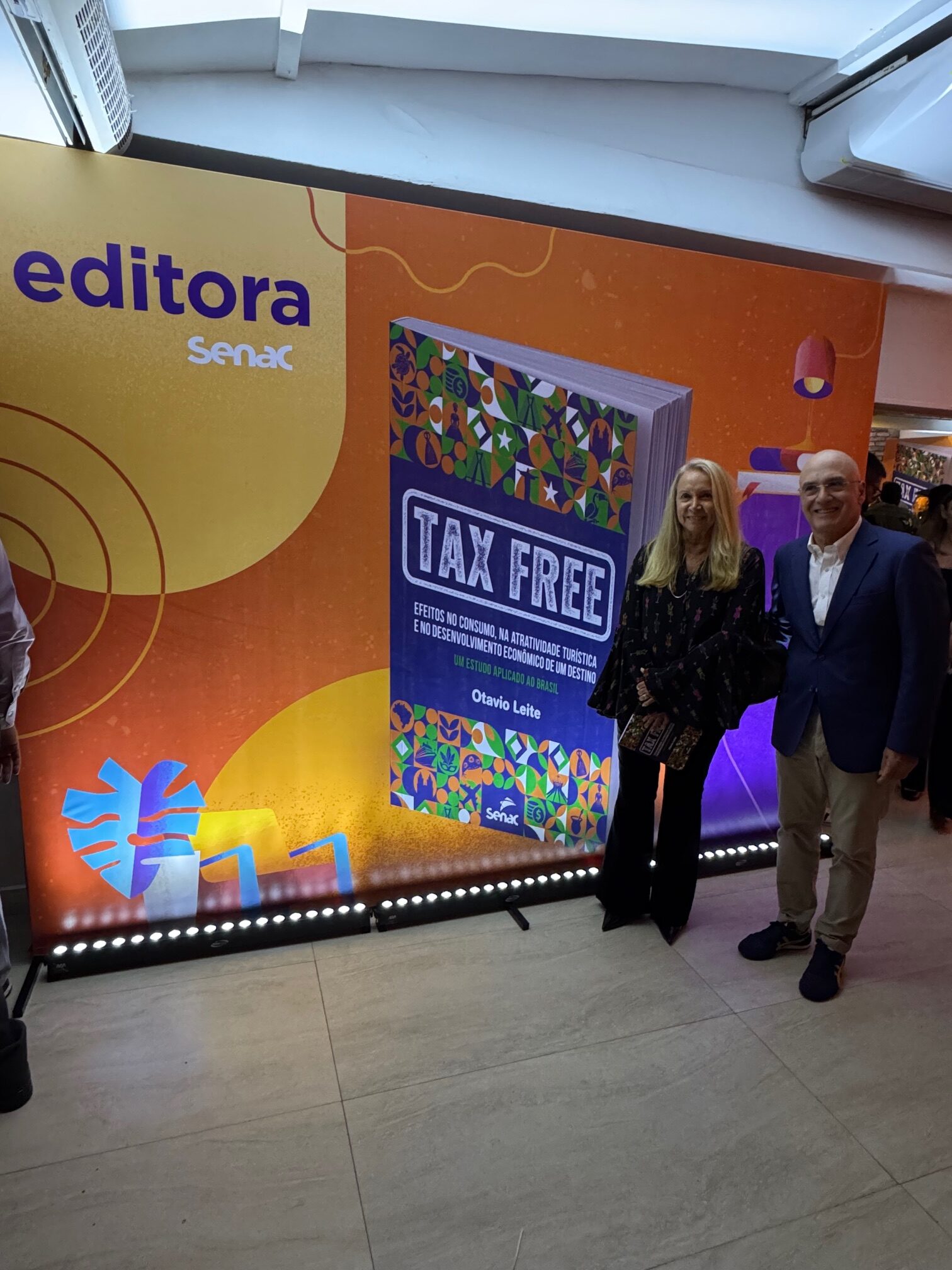 Senac RJ - Brazil publishes Otavio Leite’s book on tourism and economy