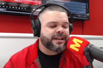The Voice of Charisma: Raphael de França on Rádio Manchete