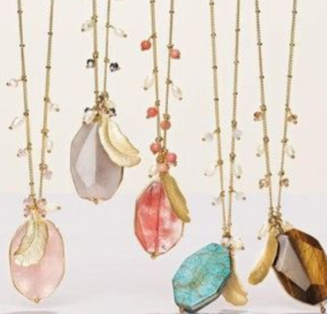 Eneida França Semi Jewelry: Brazilian design with an international market presence