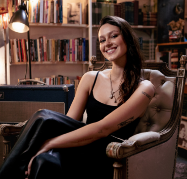 Flora Cruz