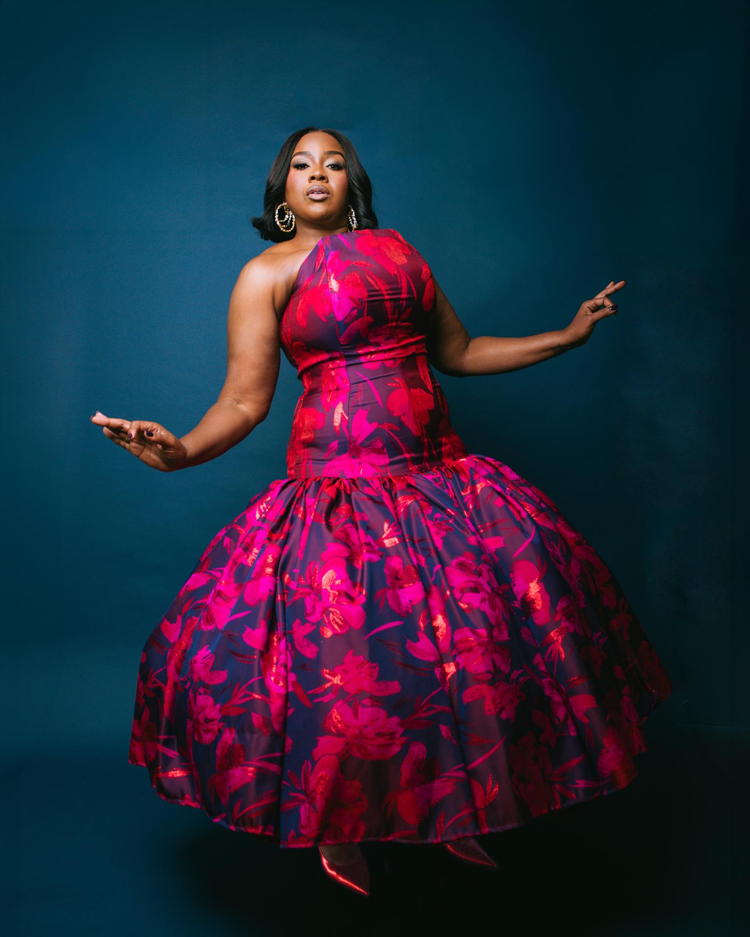 LaNisa Renee Frederic (Lauren Desberg)