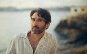 Joe Azzopardi (Alex Boulton)