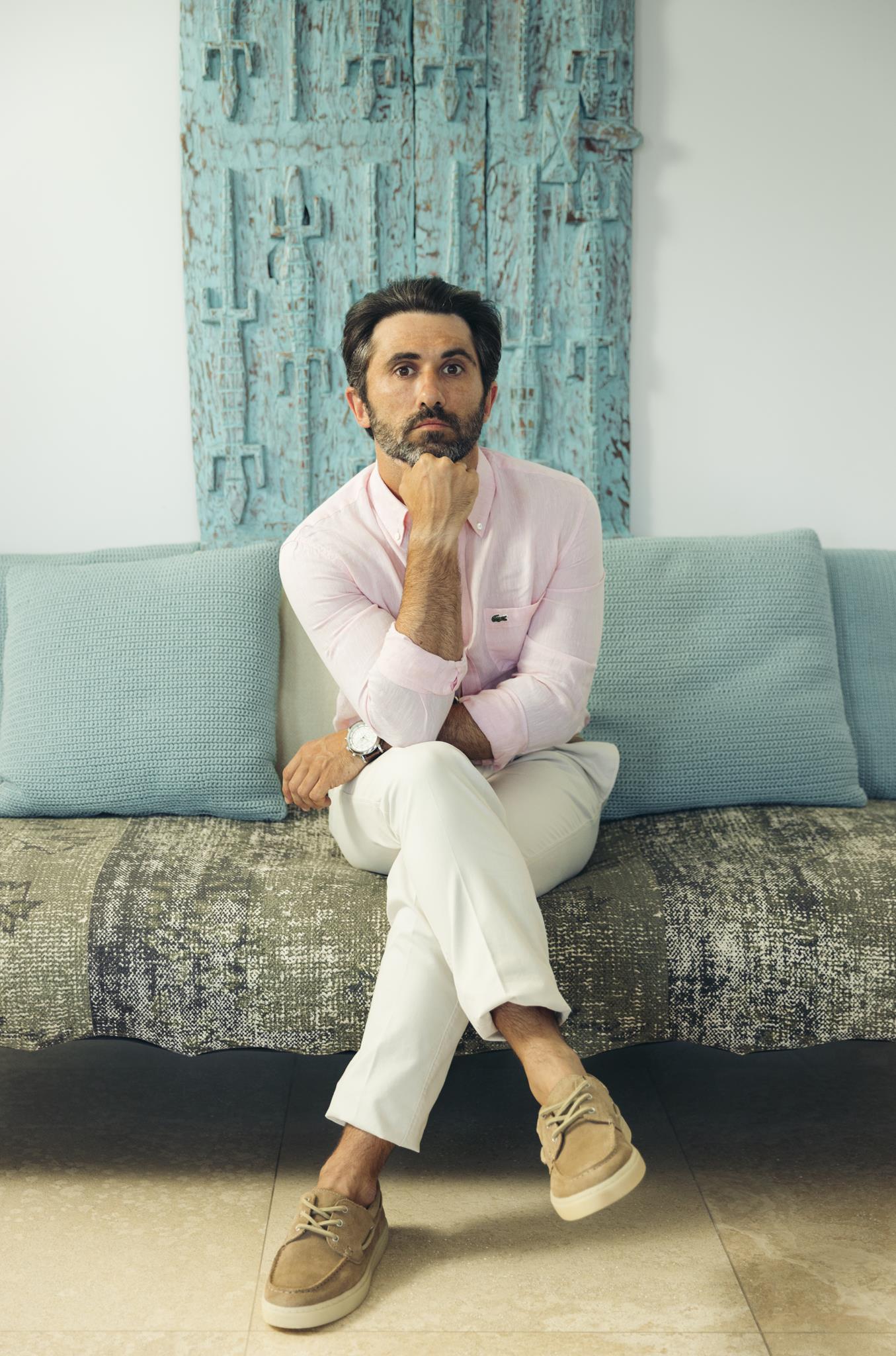 Joe Azzopardi (Alex Boulton)