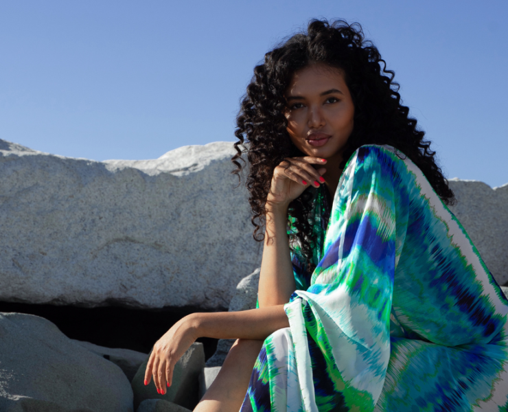 Kristina Menissov (Photographer Valeria Solar - Kimono Anna Gupta Resort)